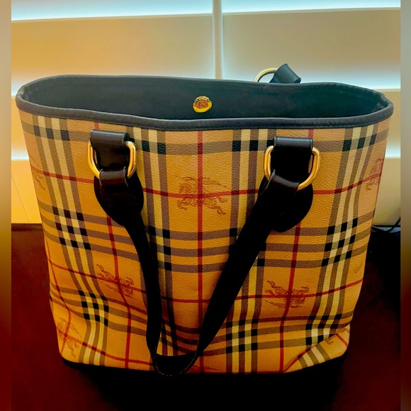 Authentic Burberry Tote - Picture 1 of 4